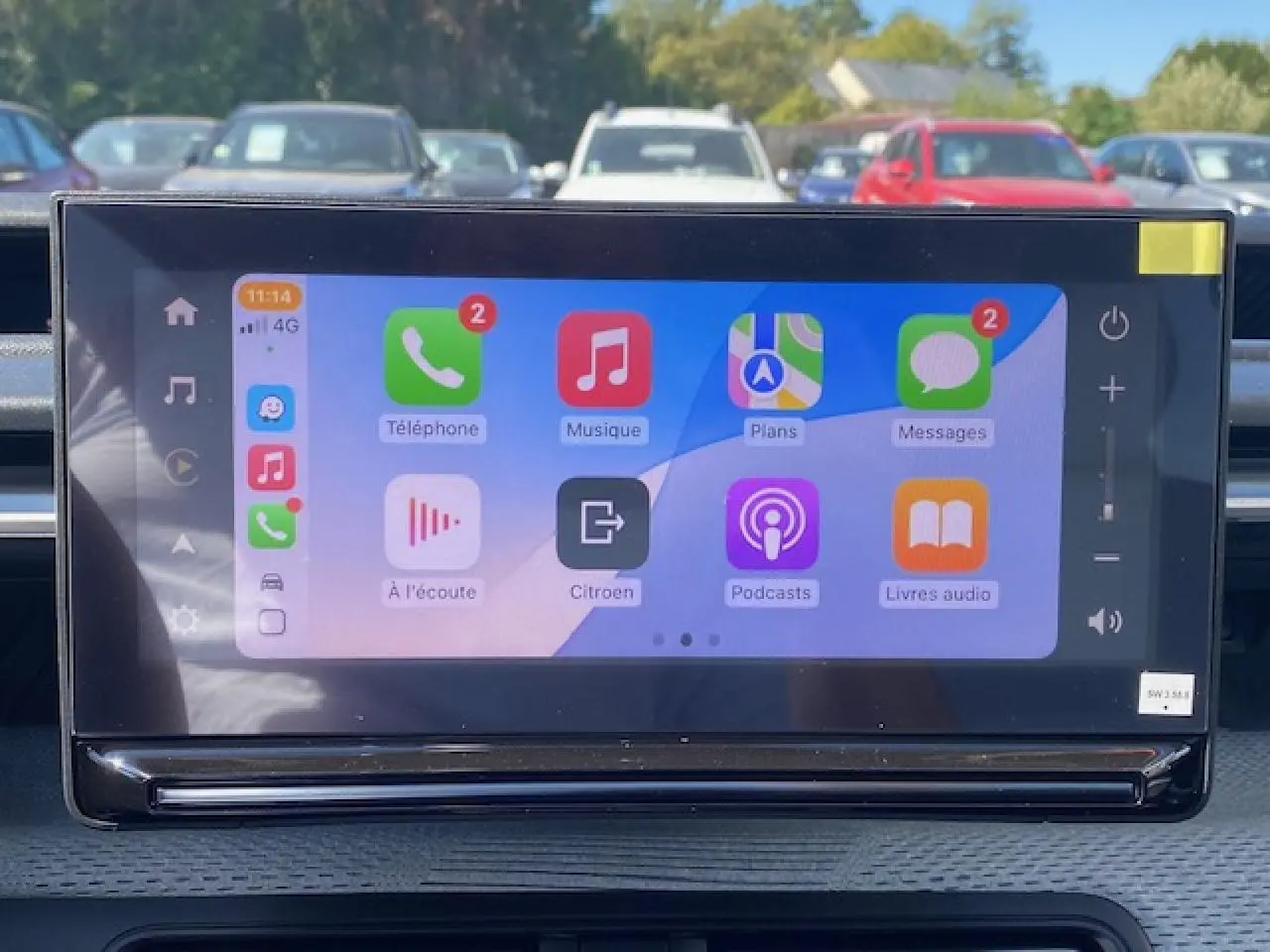 Écran tactile central 10,25 pouces affichant Apple CarPlay dans l’habitacle d’une Citroën C3 Aircross 2026.