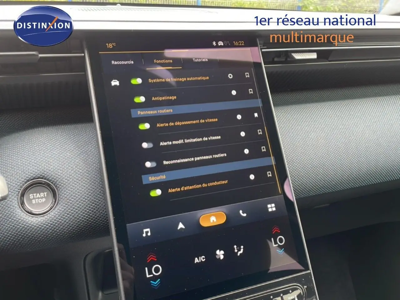 Vue rapprochée de l’écran tactile central du Citroën C5 Aircross 2026, affichant les réglages d’aide à la conduite.
