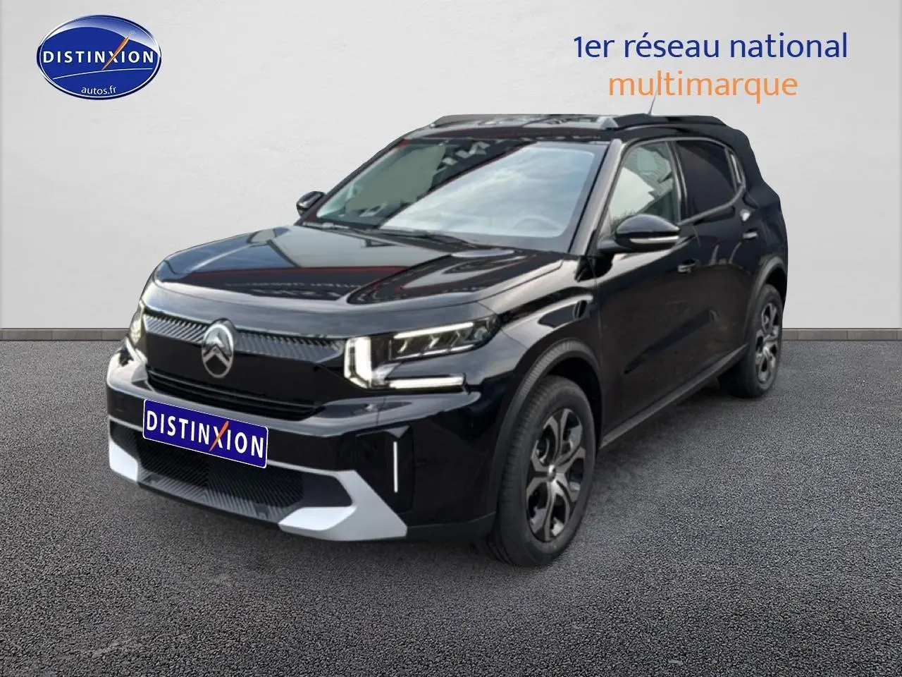 Citroën C3 Aircross noir vue 3/4 avant droit avec jantes 17 pouces et calandre moderne.