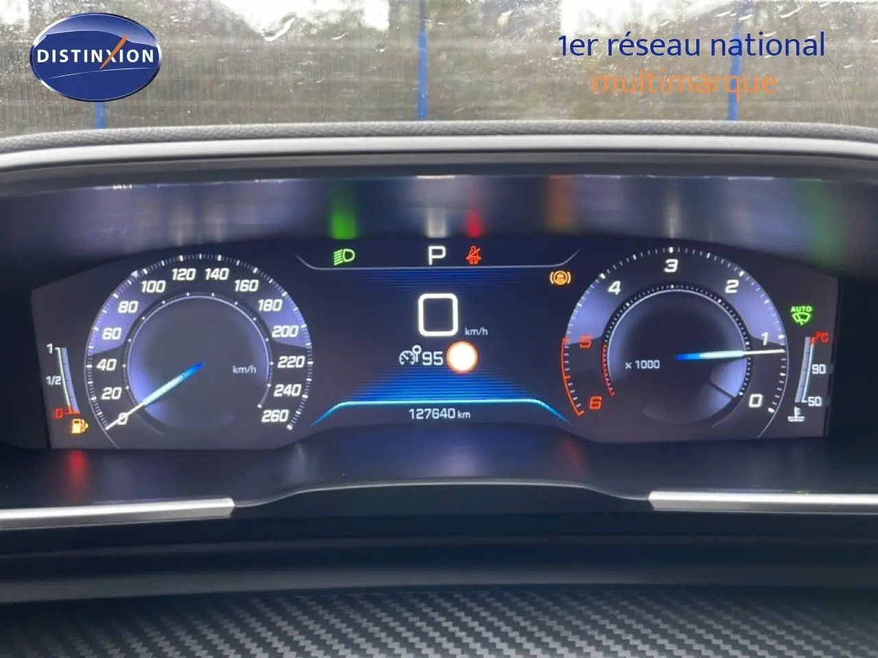 Tableau de bord numérique de Peugeot 508 SW 2020, affichage vitesse, compte-tours et kilométrage à 127640 km.