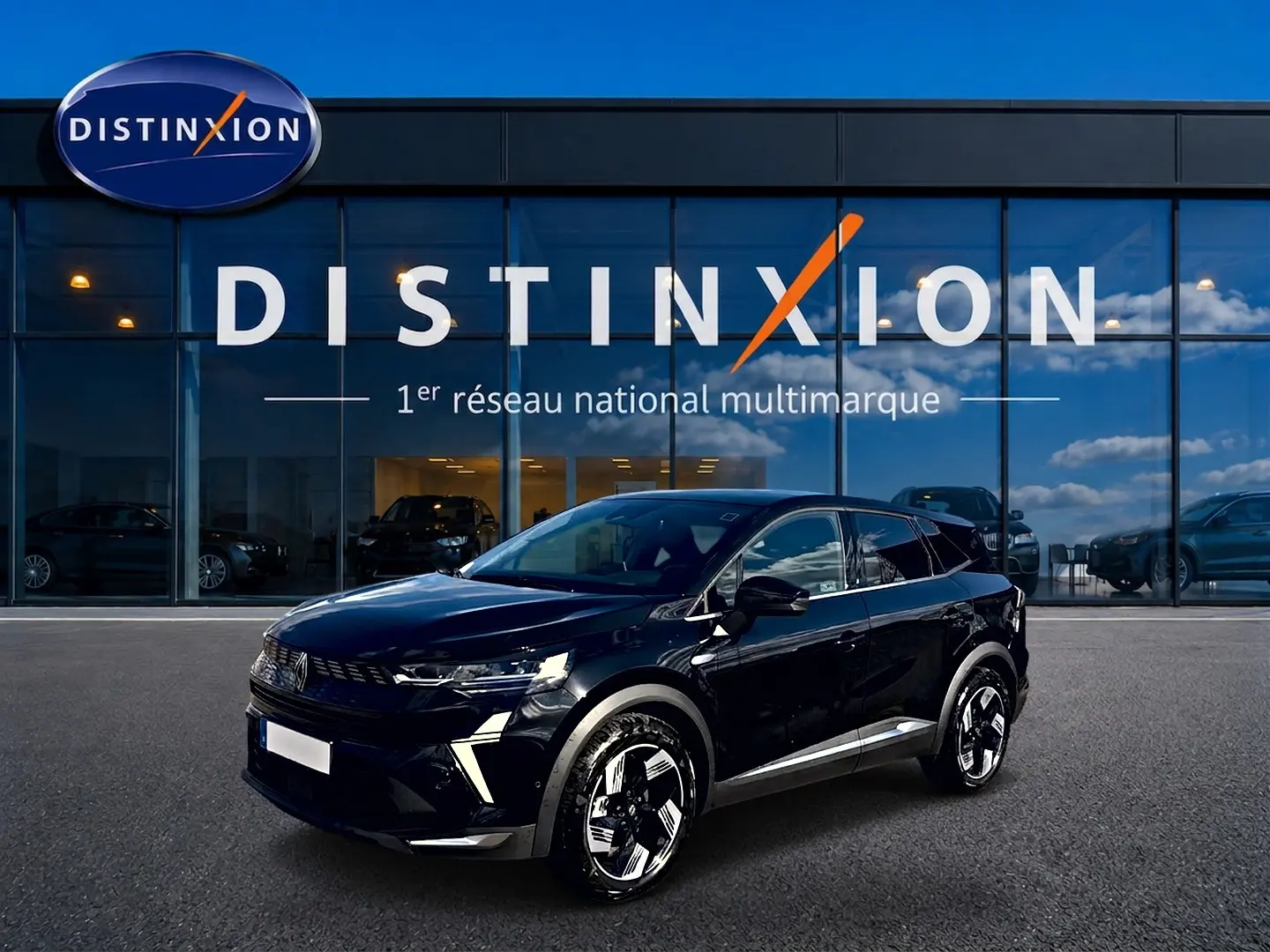 Renault Symbioz 2026 noir étoile en 3/4 avant droit, avec jantes alu distinctives et calandre moderne.