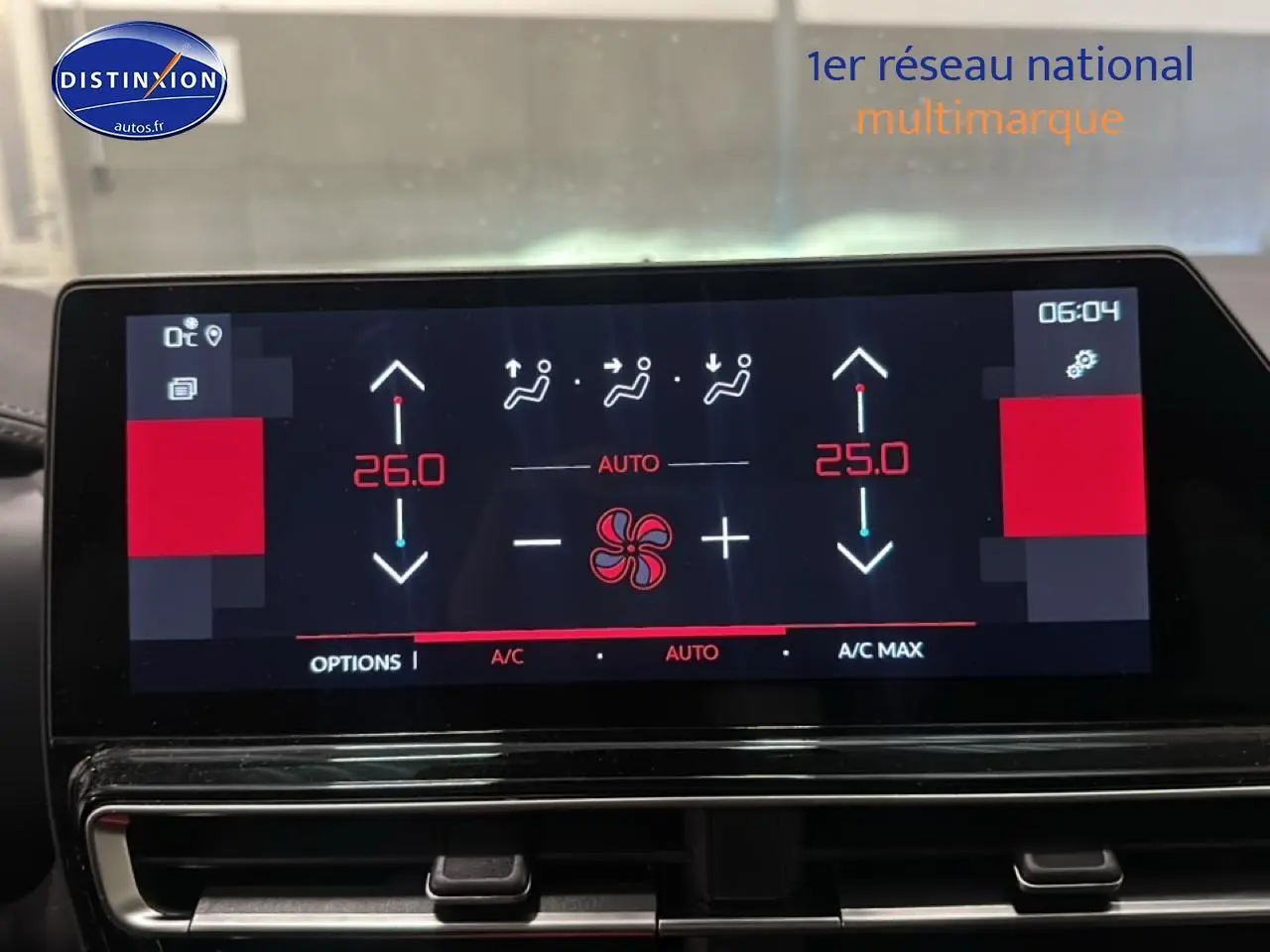 Écran tactile de climatisation bi-zone du Citroën C5 Aircross 2025 affichant 26°C à gauche et 25°C à droite.