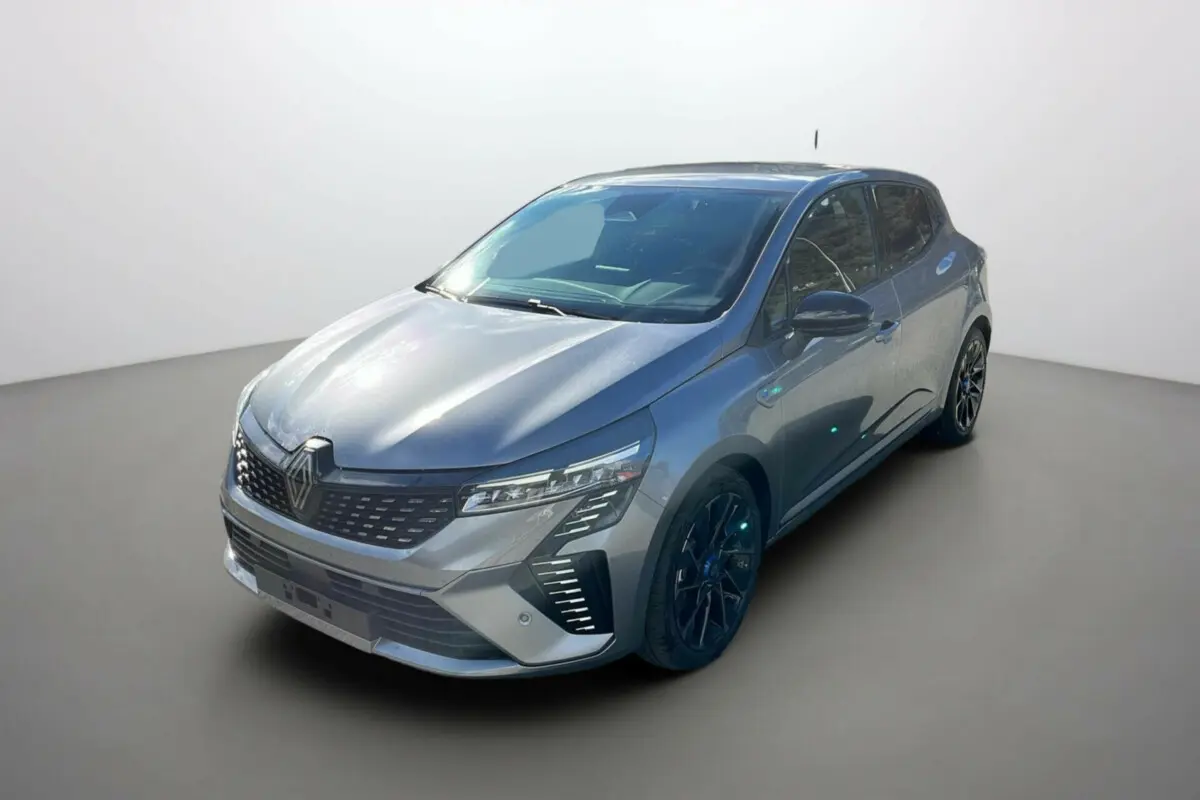 Renault Clio V E-Tech 145 Esprit Alpine gris schiste vue 3/4 avant droit avec jantes alu noires 17 pouces.