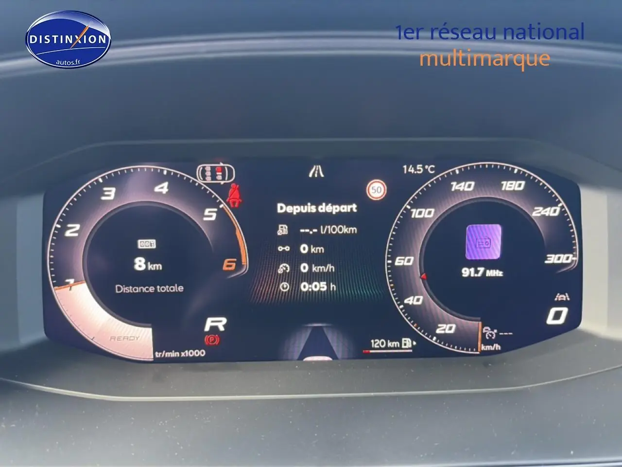 Tableau de bord numérique de la CUPRA Formentor 2.0 TDI 150 DSG7 affichant compte-tours, vitesse et informations de trajet.