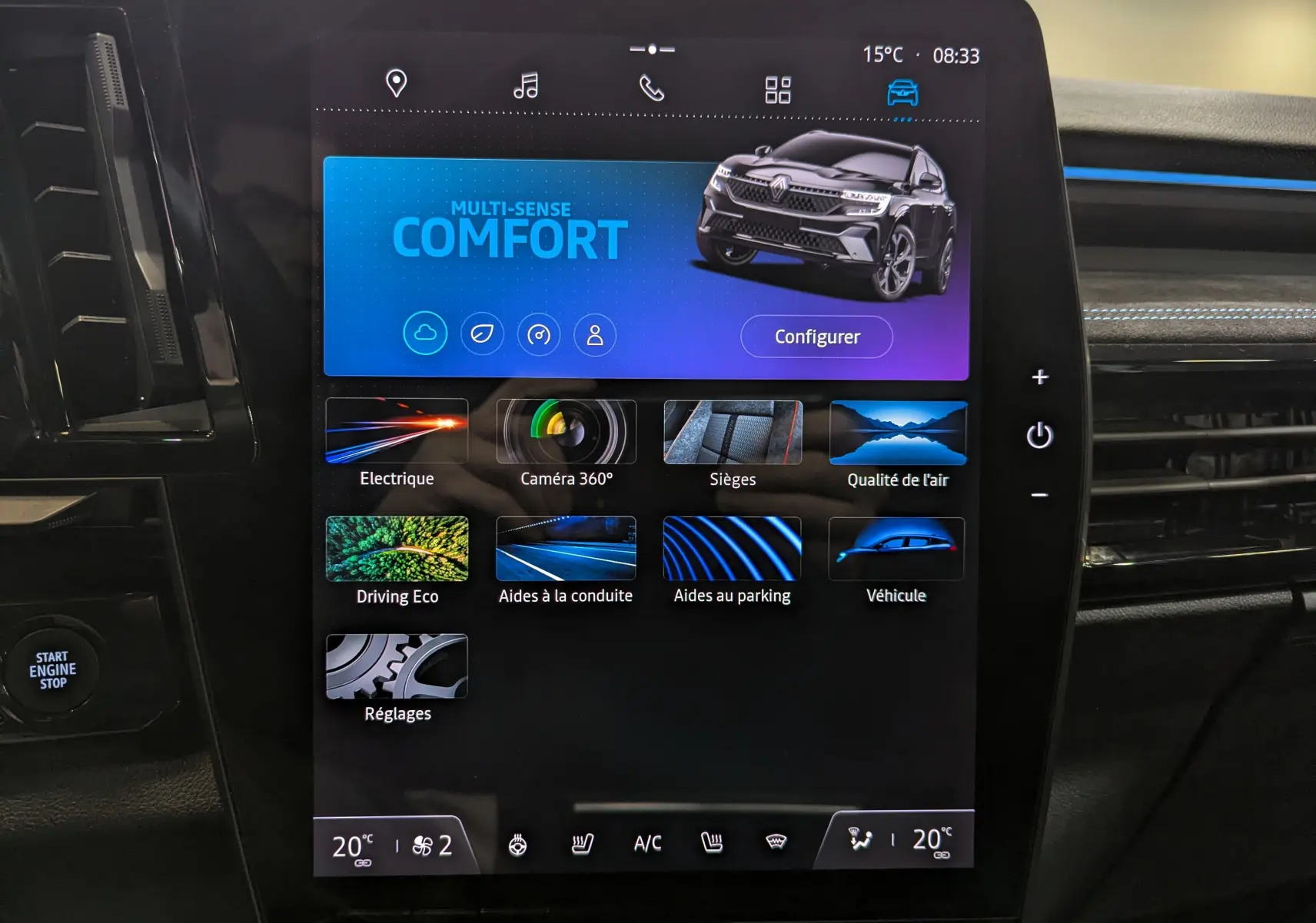 Écran tactile intérieur du Renault Austral 2023 affichant le mode Multi-Sense Comfort avec image du SUV noir en haut à droite.