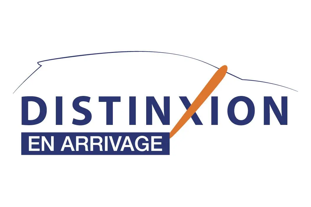 Logo Distinxion avec mention "En arrivage" sur fond blanc, sans image de véhicule visible.