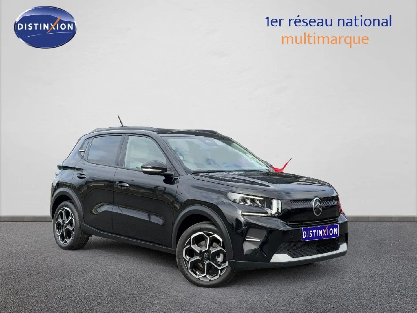 Citroën C3 1.2 Turbo 100ch MAX noir vue 3/4 avant avec jantes distinctives et calandre moderne.