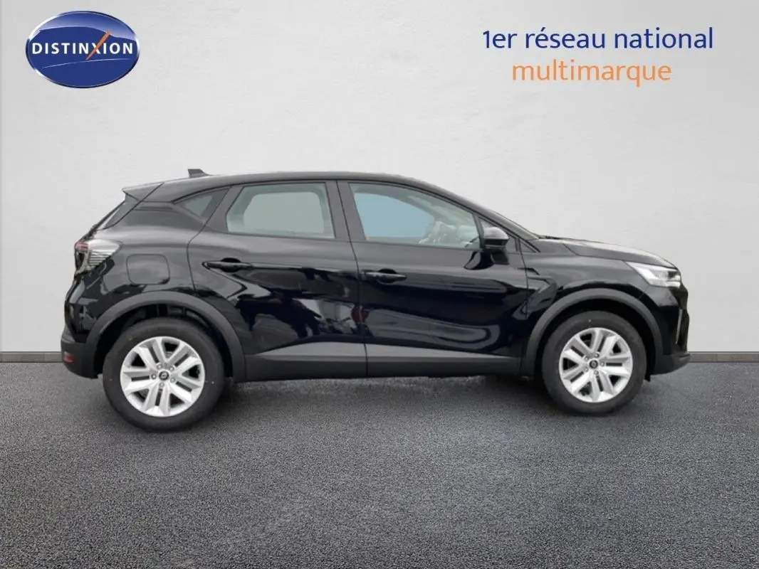 Profil côté gauche du Renault Captur noir 2025, mettant en valeur ses lignes modernes et ses jantes argentées.