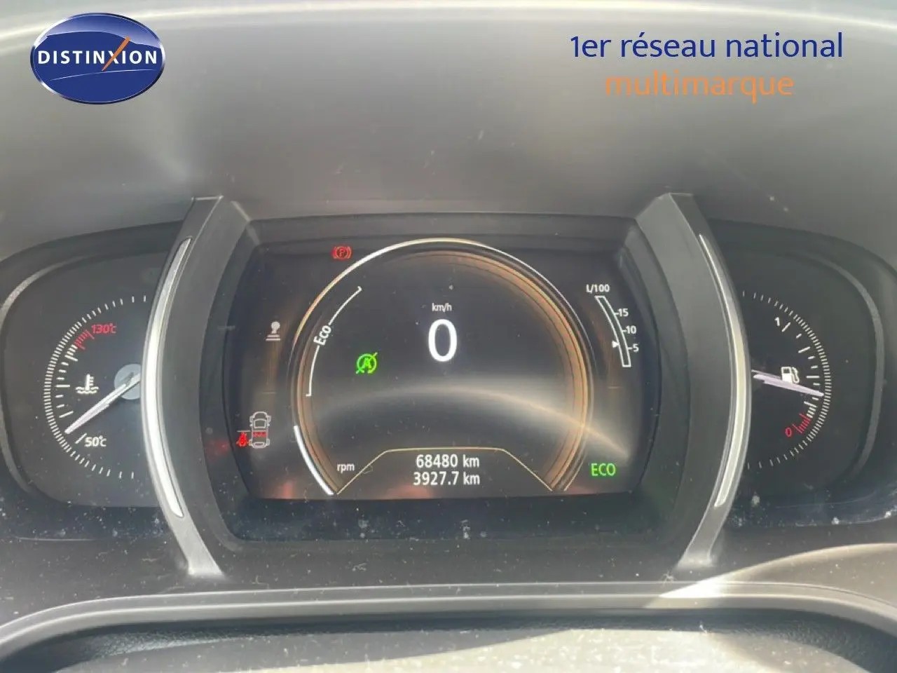 Tableau de bord numérique de Renault Mégane 1.3 TCE 115CH, affichant vitesse à 0 km/h et mode Eco actif.