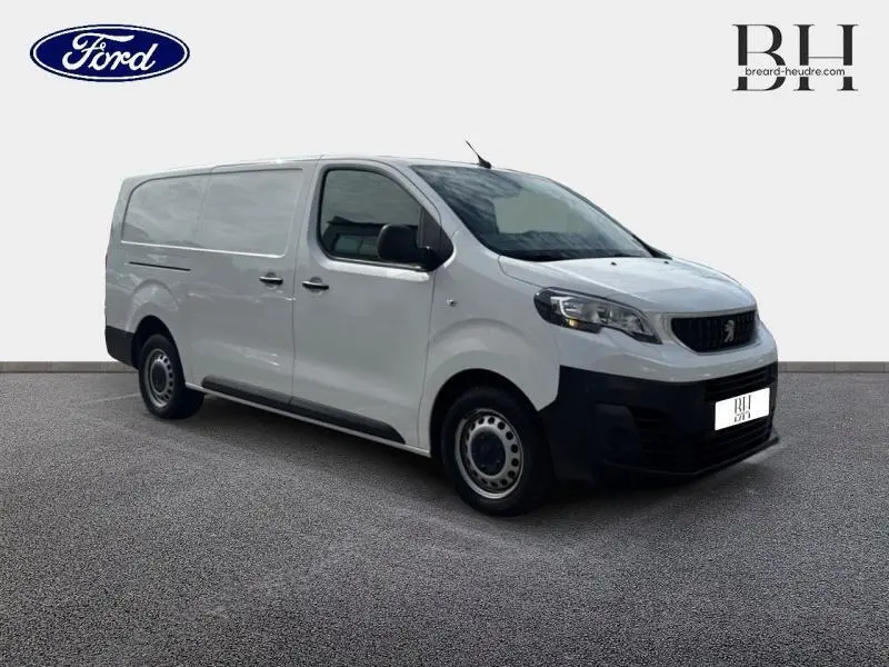 Peugeot Expert Fourgon blanc Banquise vu en 3/4 avant droit, avec portes latérales et jantes acier simples.