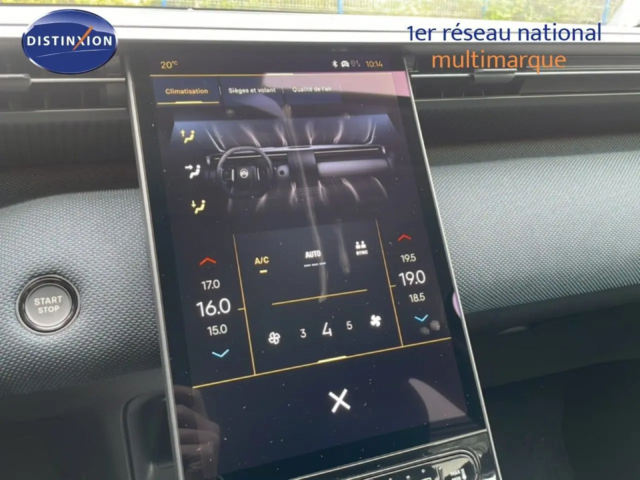 Écran tactile central de la Citroën C5 Aircross 2026 affichant les réglages de climatisation, avec bouton start/stop visible.