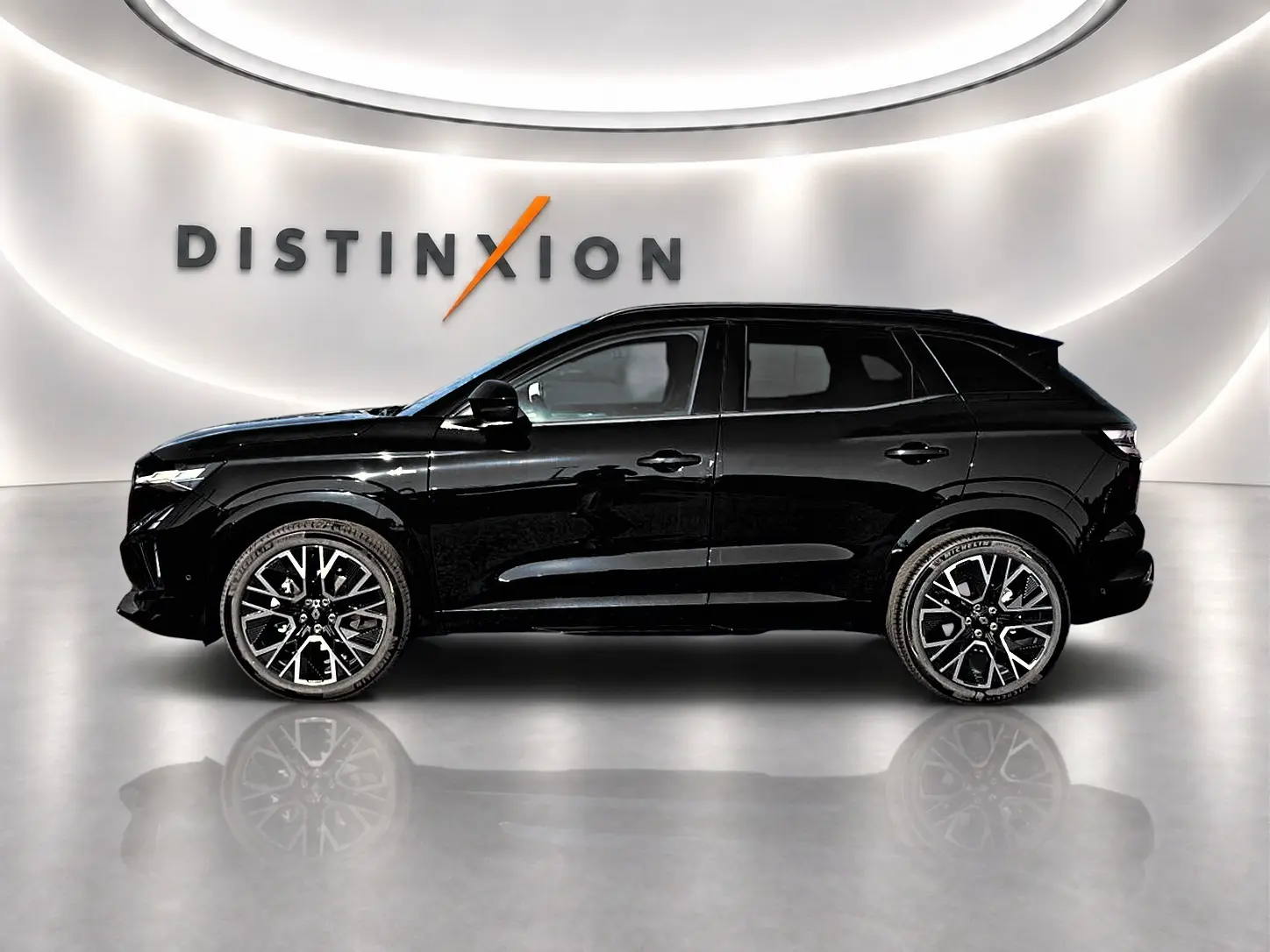 Renault Austral 1.2 e-tech full hybrid 200 esprit alpine noir, vue profil côté gauche, jantes alu distinctives.