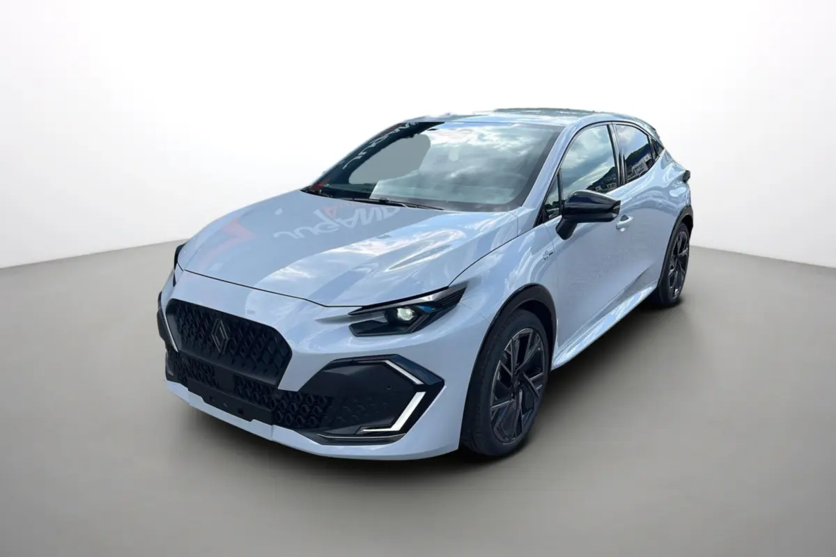 Renault Clio 6 E-Tech 160 Esprit Alpine gris rafale vue 3/4 avant avec jantes alu noires et feux LED distinctifs.