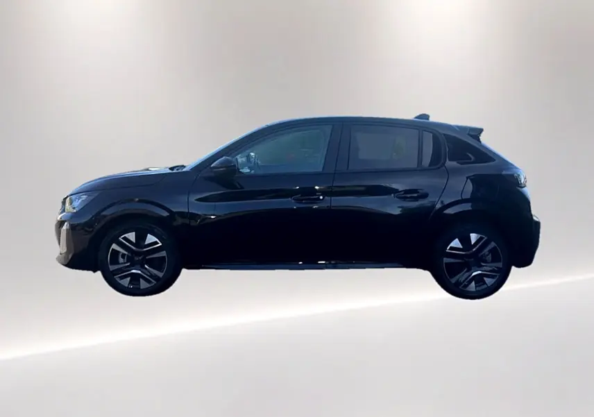 Profil côté gauche d'une Peugeot 208 noire 2025 avec jantes alu et lignes épurées.
