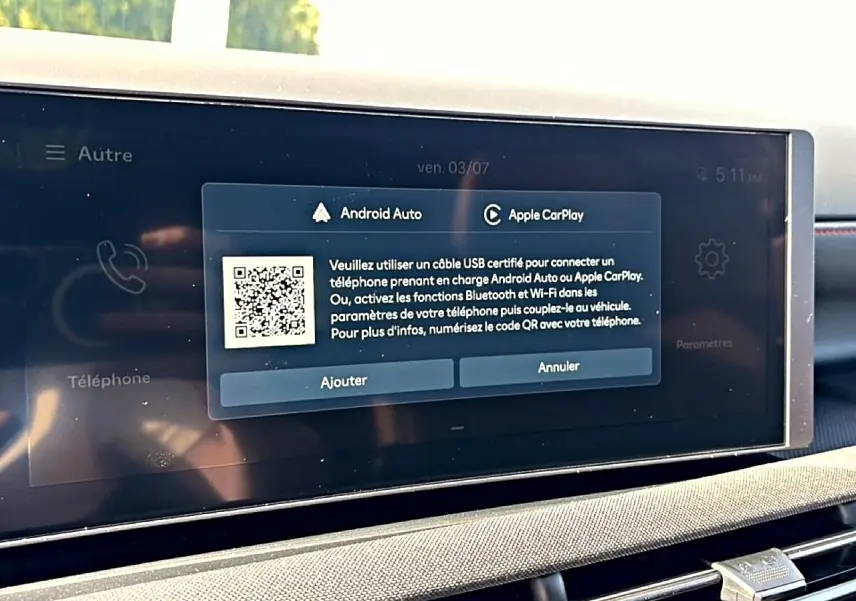 Écran tactile intérieur du Hyundai Tucson 2026 affichant la connexion Android Auto et Apple CarPlay.