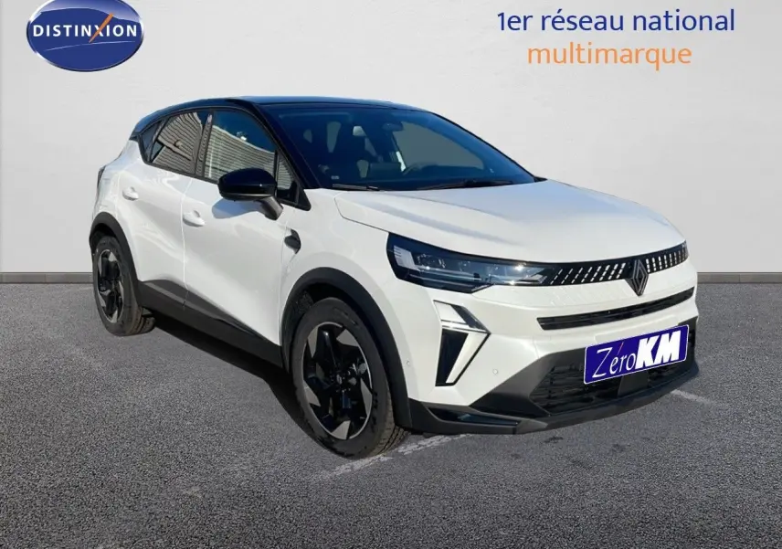 Renault Captur E-Tech hybride blanc nacré avec toit noir, vu en 3/4 avant droit sur fond neutre.