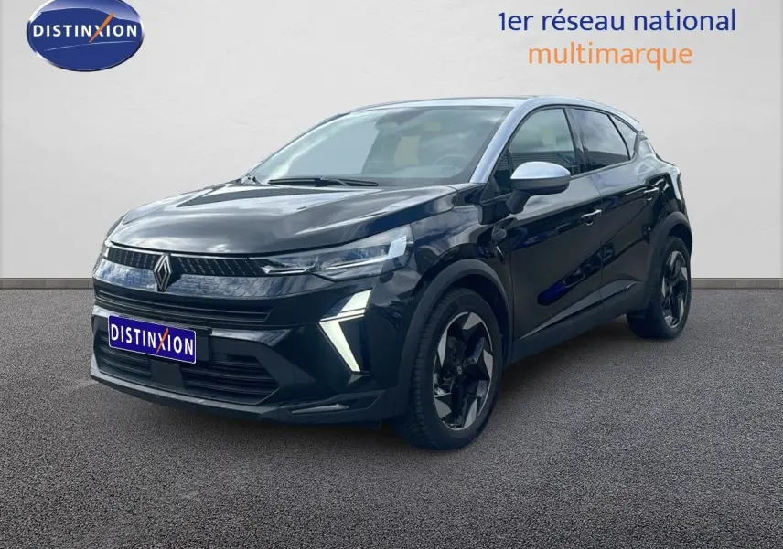 Renault Captur 2025 noir étoile métal vue 3/4 avant avec toit gris et feux LED distinctifs.