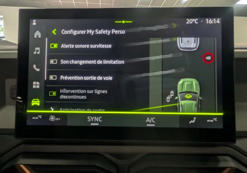 Écran tactile intérieur montrant les options de sécurité du Dacia Bigster 2026 avec interface moderne et graphique vert.