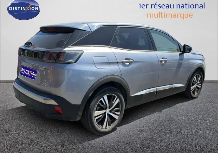 Peugeot 3008 Hybrid gris Artense métal vue 3/4 arrière droit, avec jantes alliage et vitres teintées.