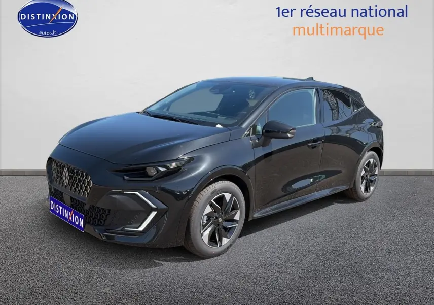 Renault Clio VI noire vue en 3/4 avant droit, avec calandre distinctive et jantes alliage 16 pouces.