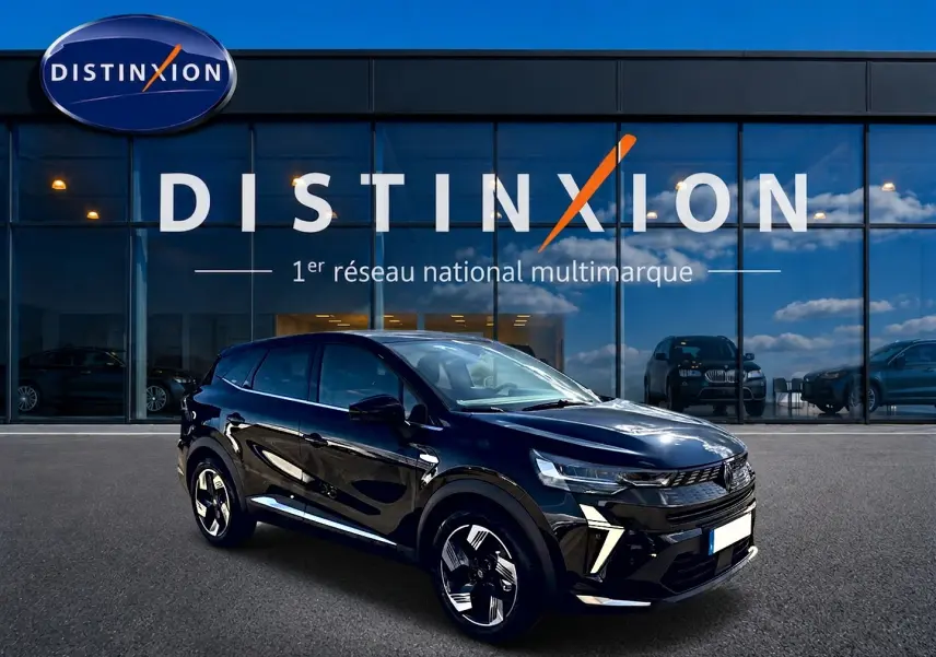 Renault Symbioz 2026 noir étoile, vue 3/4 avant droit, avec jantes alu et feux LED distinctifs.