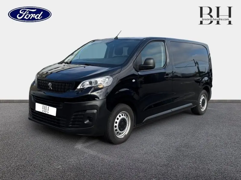 Peugeot Expert Fourgon noir Perla Nera vu en 3/4 avant droit avec porte latérale coulissante visible.