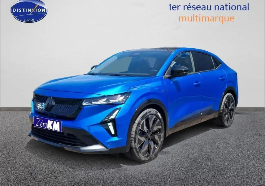 Renault Rafale bleu sommet en 3/4 avant droit avec jantes noires et toit panoramique noir brillant