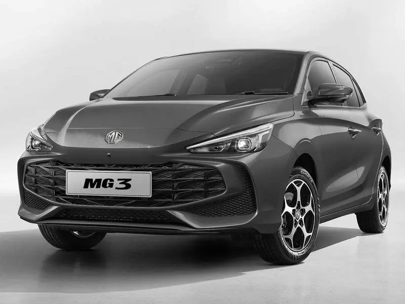 MG Motor MG3 1.5L Hybrid+ 195ch Luxury en gris Hampstead, vue 3/4 avant avec calandre large et jantes noires distinctives.