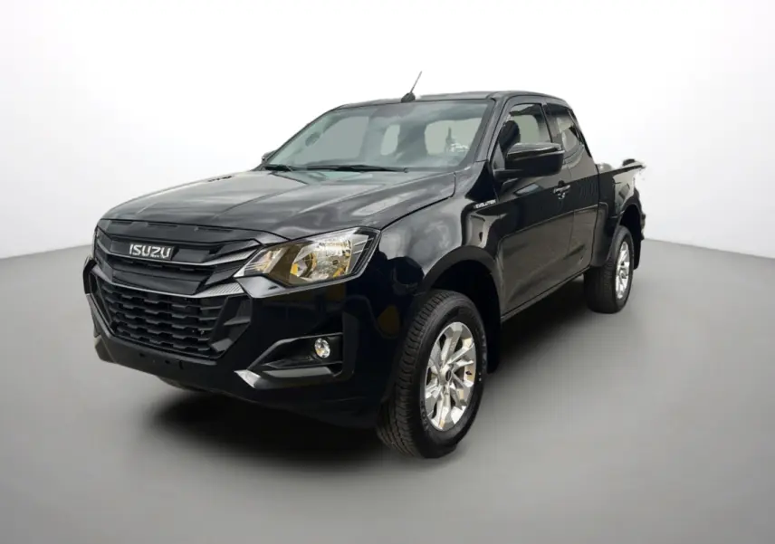 Isuzu D-MAX 2.2 TD 164 Space Evolution noir onyx, vue 3/4 avant droit avec jantes alu 18 pouces.