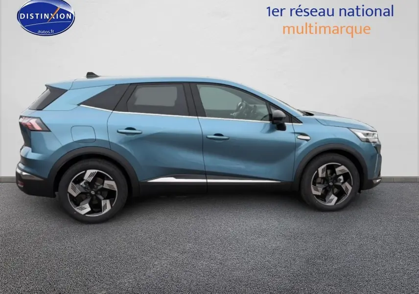Profil côté gauche du Renault Symbioz 1.8 e-tech full hybrid 160 techno bleu mercure avec jantes alliage 18 pouces.