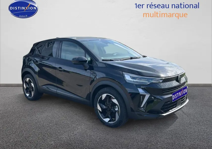 Renault Captur 1.6 e-tech hybride noir étoile en 3/4 avant droit avec jantes alu et feux LED distinctifs.