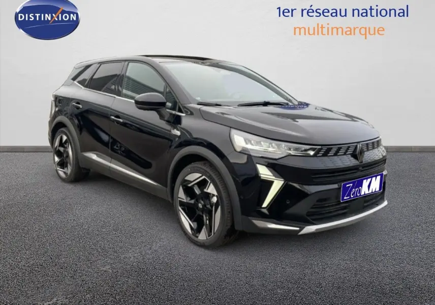 Renault Symbioz noir étoile métal en 3/4 avant droit, SUV hybride avec jantes bicolores et feux LED marquants.