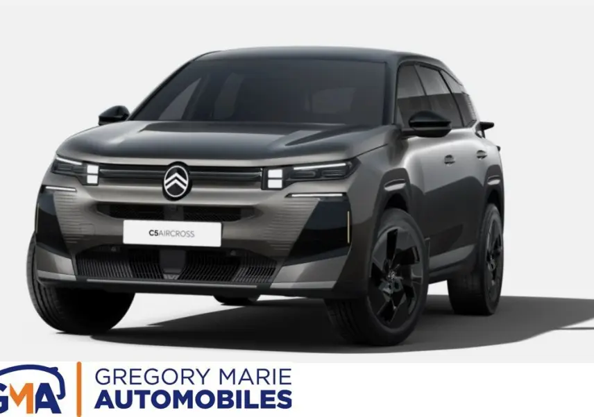 Vue 3/4 avant du Citroën C5 Aircross II gris Platinium avec toit noir et jantes noires sur fond blanc.