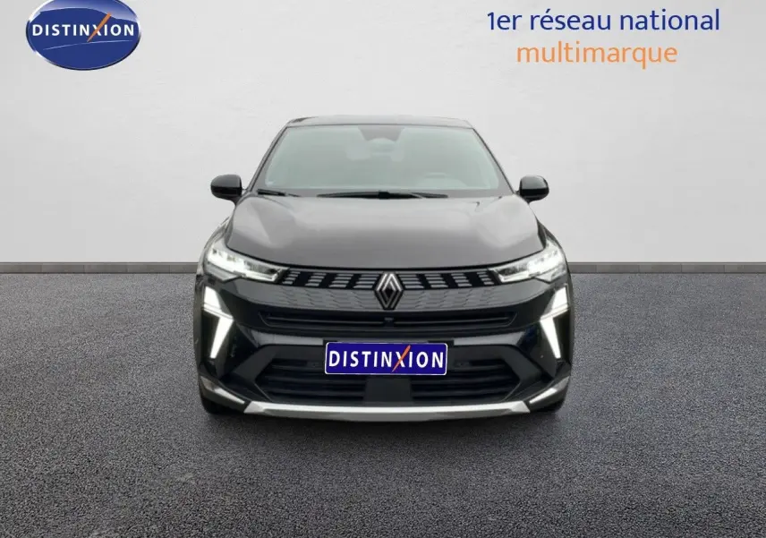 Vue frontale du Renault Symbioz noir étoile métal 2025 avec calandre moderne et éclairage LED distinctif.