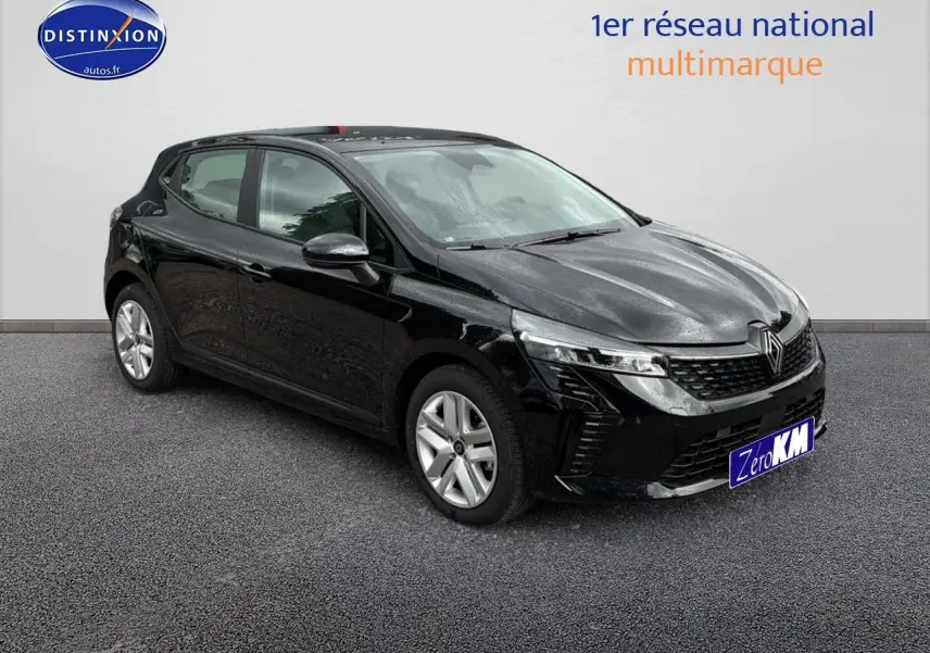 Renault Clio V noire vue 3/4 avant droit, avec phares LED et jantes alliage argentées.