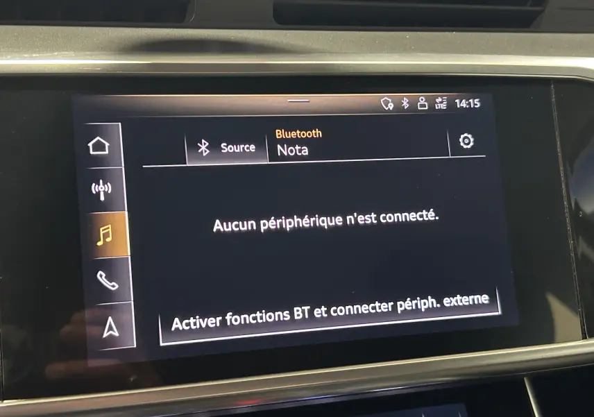 Écran tactile central de l’Audi A6 Avant 40 TDI 2019 affichant le menu Bluetooth sans périphérique connecté.
