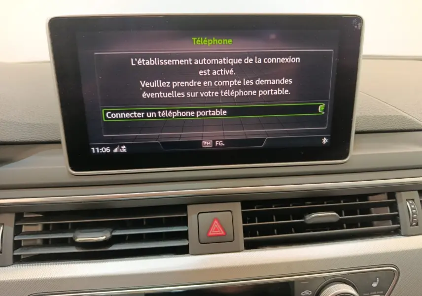 Écran central de l’Audi A5 40 TFSI 2019 affichant la connexion Bluetooth pour téléphone portable.