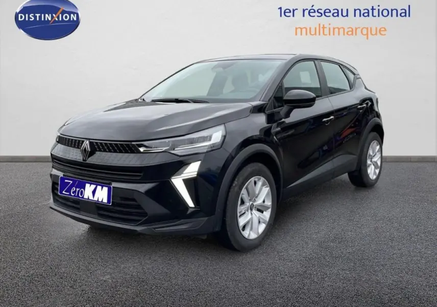 Renault Captur noir 2025 en 3/4 avant droit, avec feux LED et calandre moderne sur fond neutre.