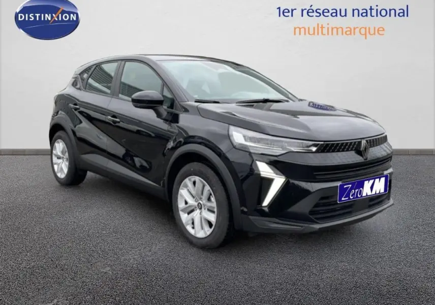 Renault Captur noir 2025 en 3/4 avant droit, avec feux LED et jantes argentées visibles.