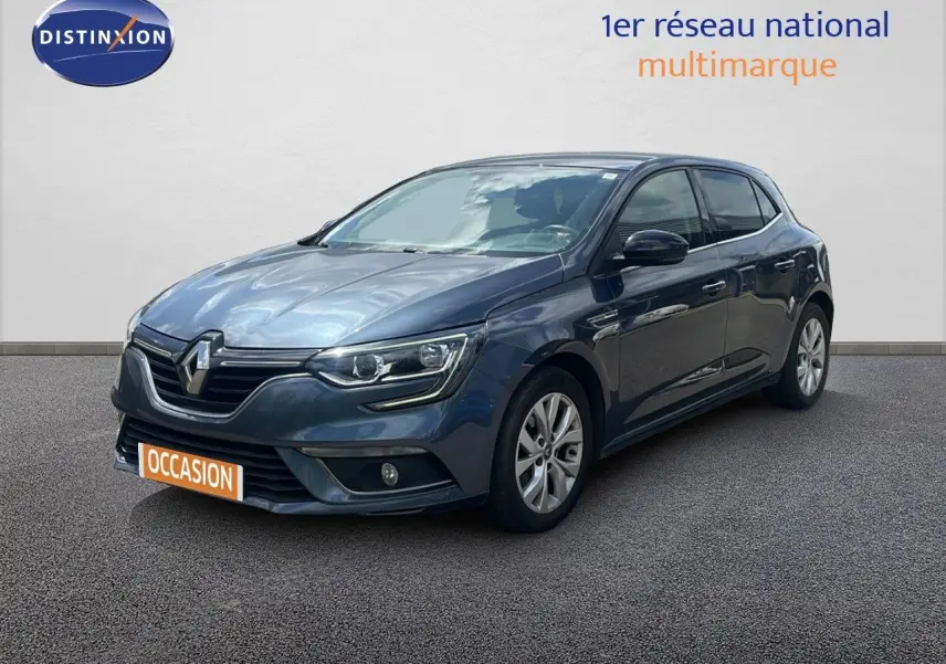 Renault Mégane gris titanium métal vue 3/4 avant droit, avec phares LED et jantes alliage 16 pouces.