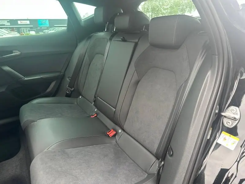 Vue latérale droite des sièges arrière en textile et TEP noir du CUPRA Formentor 2.0 TDI 150ch V DSG7 2026.