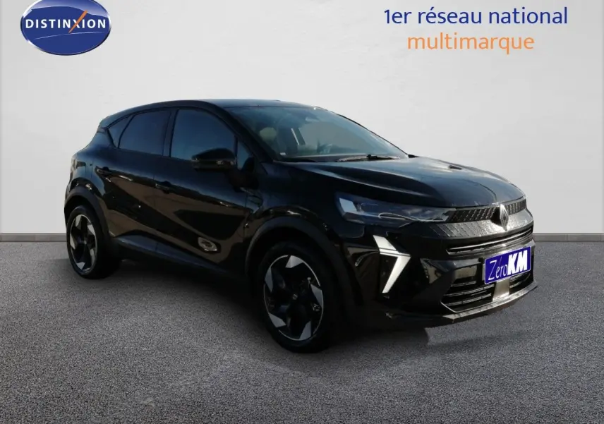 Renault Captur E-Tech hybride noir étoile métal, vue 3/4 avant droit avec jantes bi-ton et feux LED distinctifs.