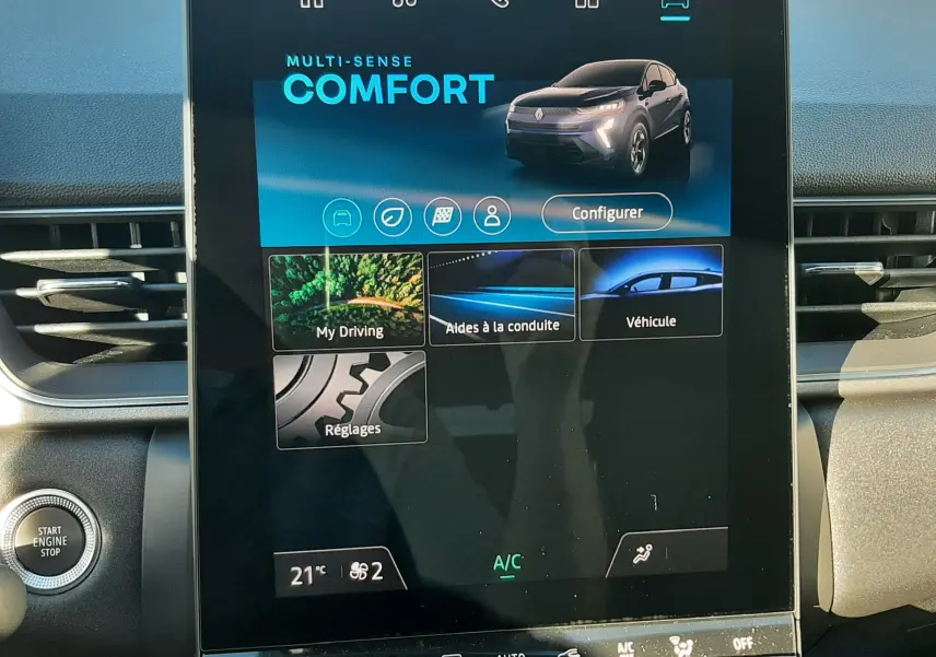 Écran tactile central du Renault Captur II Ph.2 affichant le mode confort Multi-Sense et les options de conduite.