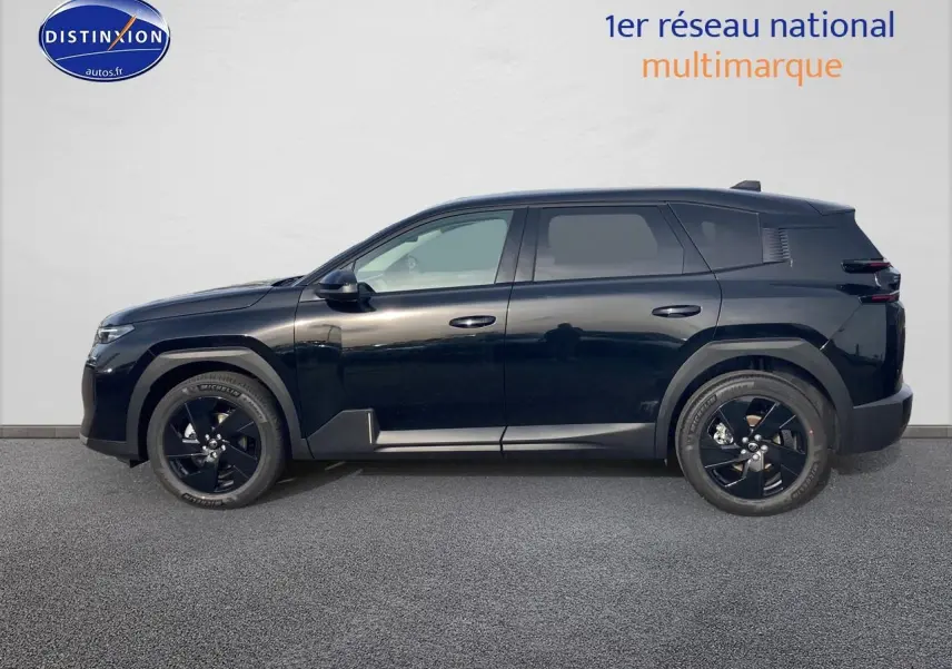 Profil côté gauche du Citroën C5 Aircross noir 2026 avec jantes noires et vitres arrière teintées.
