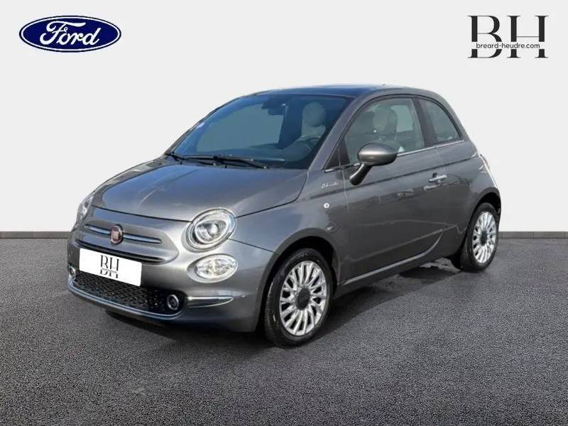 Fiat 500 Electroclash Grey Métal vue 3/4 avant droit, mettant en valeur sa silhouette compacte et ses jantes alu.