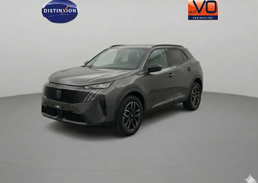 PEUGEOT 3008 Hybrid gris en 3/4 avant droit, avec jantes alliage 19 pouces et calandre noire distinctive.