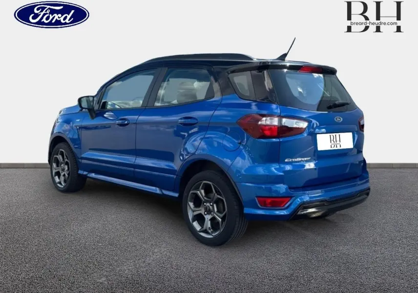 Ford EcoSport 1.5 EcoBlue bleu Lightning, vue 3/4 arrière droit, jantes alu et toit noir contrasté.