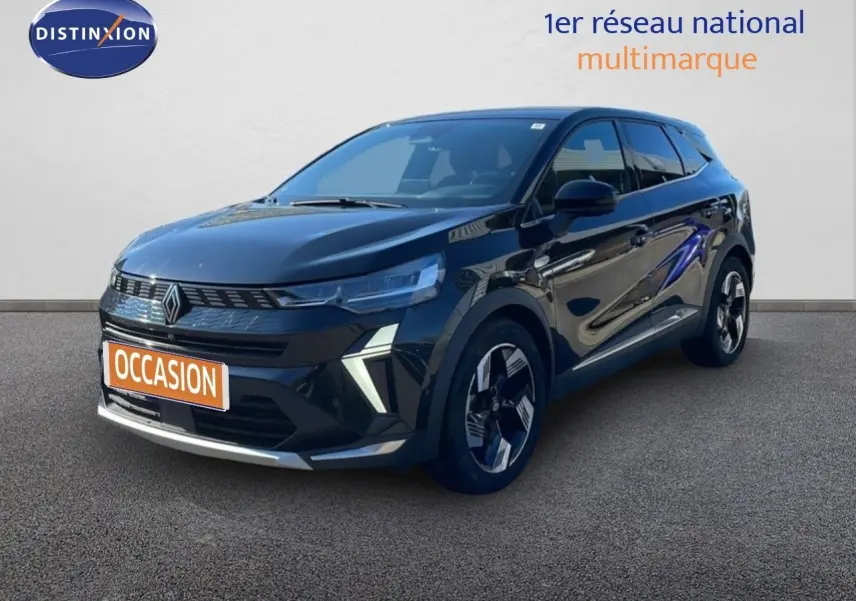 Renault Symbioz 2025 noir étoile métal en 3/4 avant droit avec jantes bicolores et feux LED distinctifs.