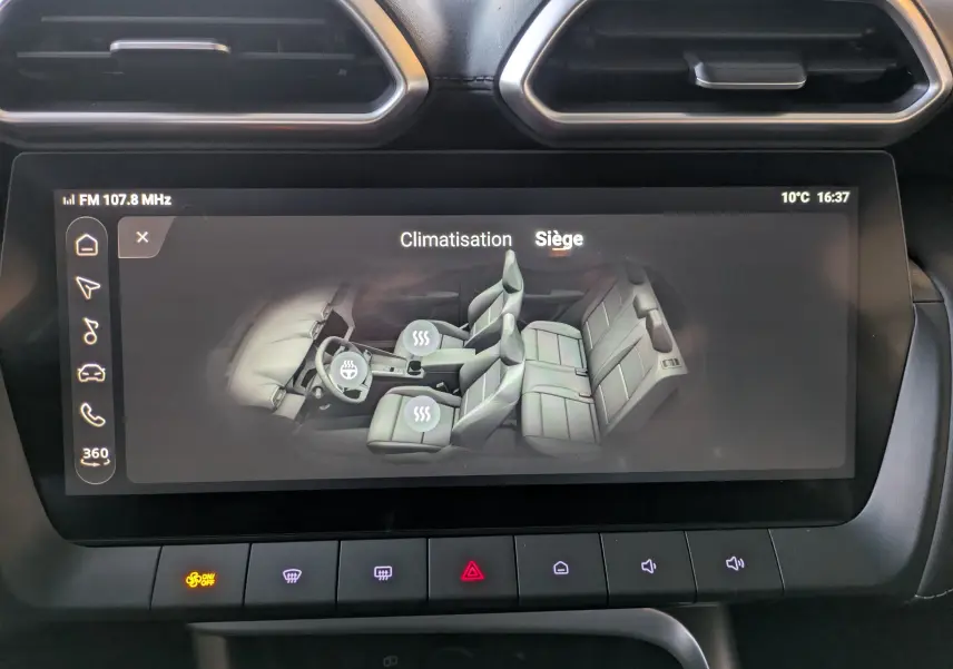 Écran tactile intérieur du MG ZS 2026 affichant la fonction de chauffage des sièges en vue de dessus.