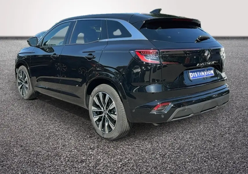 Renault Austral noir en 3/4 arrière droit, avec jantes alliage et feux arrière LED distinctifs.